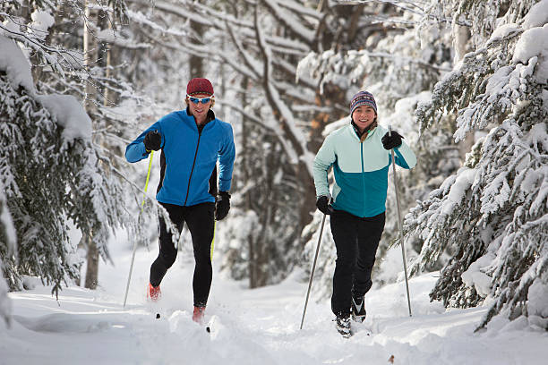 cross-country skiing with expedition equipment - Light Hiking Gear