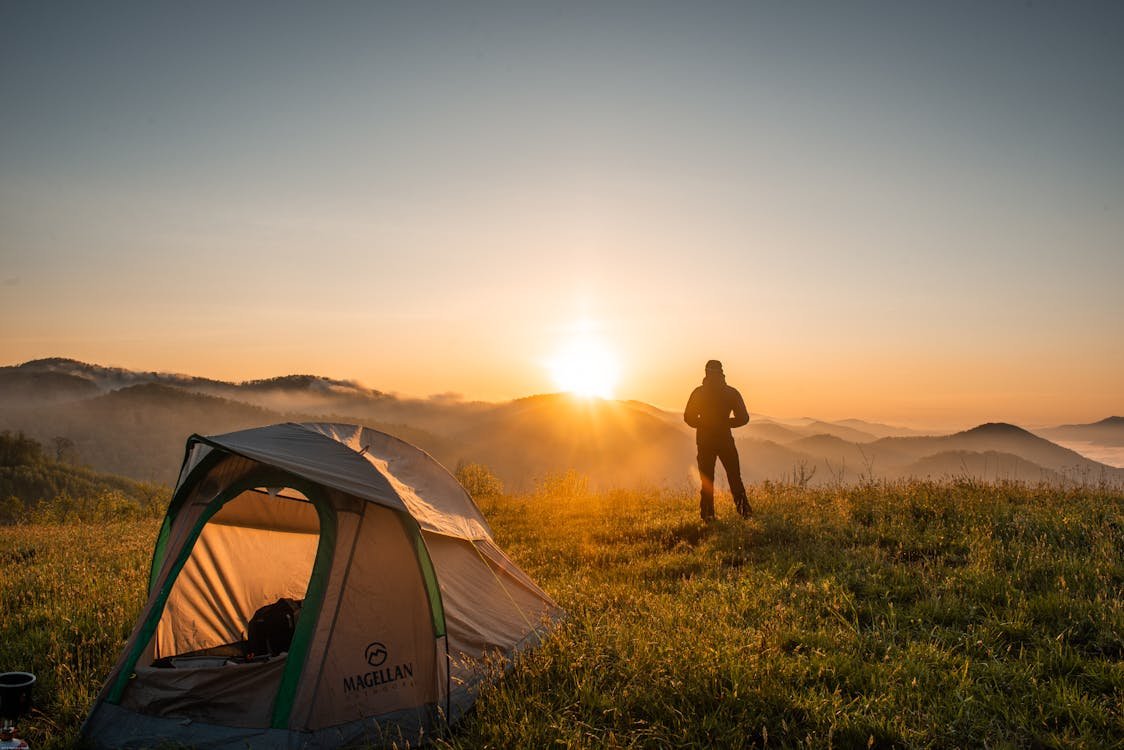 Autumn Adventures: A Guide to Fall Foliage Hikes, Camping Trips, and More - Light Hiking Gear