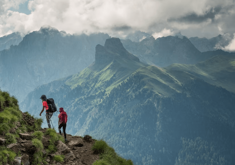 Choosing the Right Pack for Your Trail Style: Day Hikes vs Multi-Day Treks - Light Hiking Gear