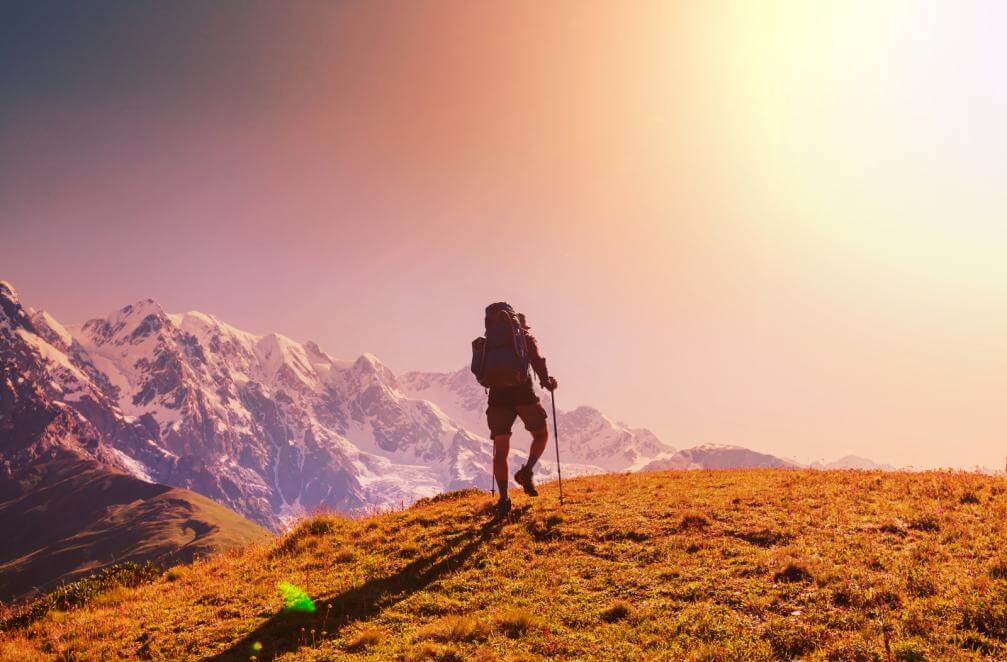 Hiking Essentials: Keeping the Energy Levels Up! - Light Hiking Gear