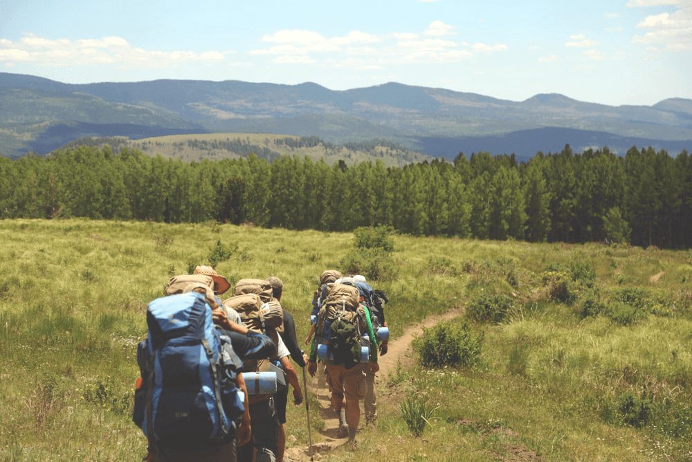 Keeping Hydrated During a Weekend Hiking Trip - Light Hiking Gear