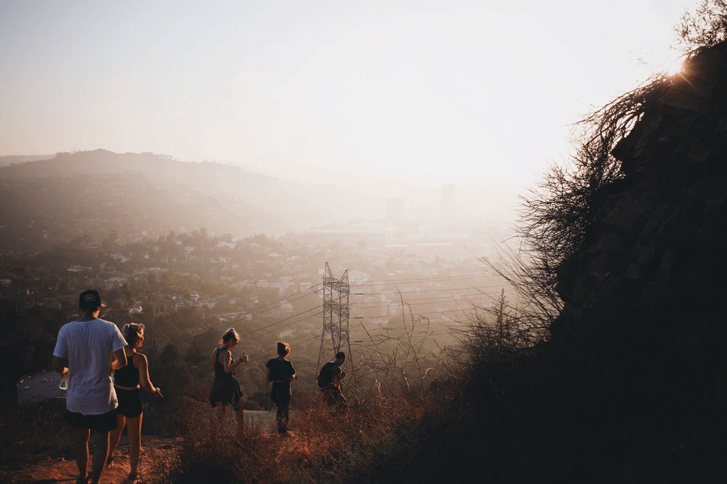 The Perks of Hiking in a Group - Light Hiking Gear