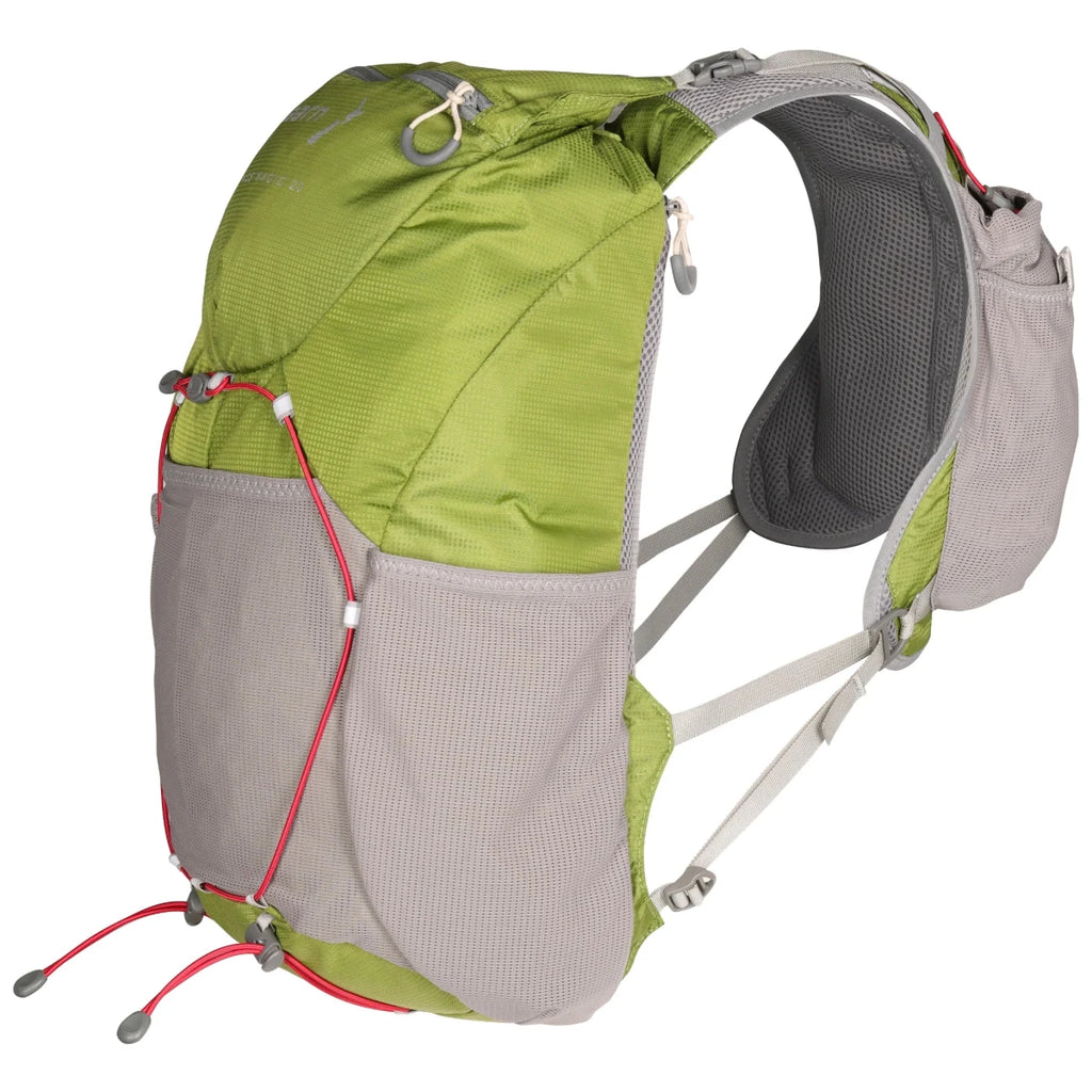 20 Liter Pace Magic Day Pack & Running Vest – Light Hiking Gear