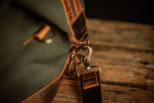 The “Weekender” Duffle Bag by Vintage Gentlemen - Light Hiking GearLight Hiking GearDuffle BagVintage Gentlemencarro - 8842326WDBVGCarro Brands Product